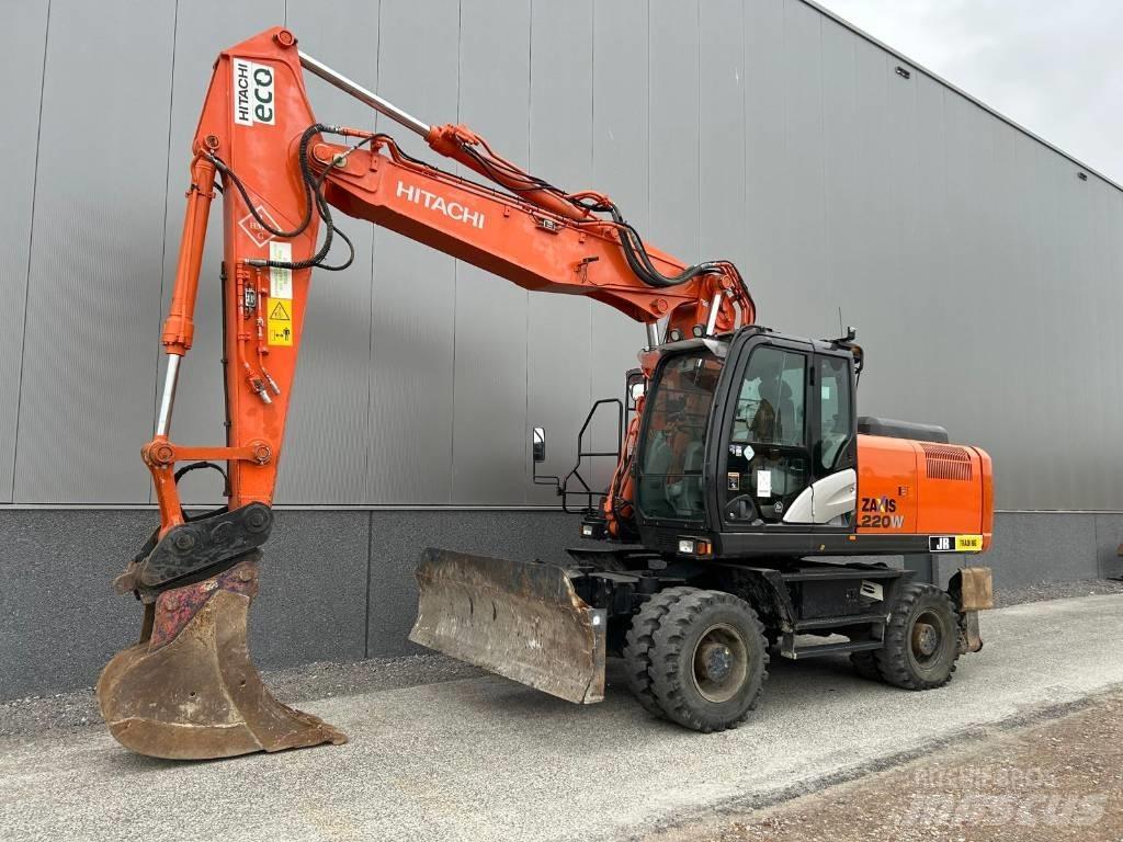 Hitachi ZX220W-5B Lastik tekerli ekskavatörler