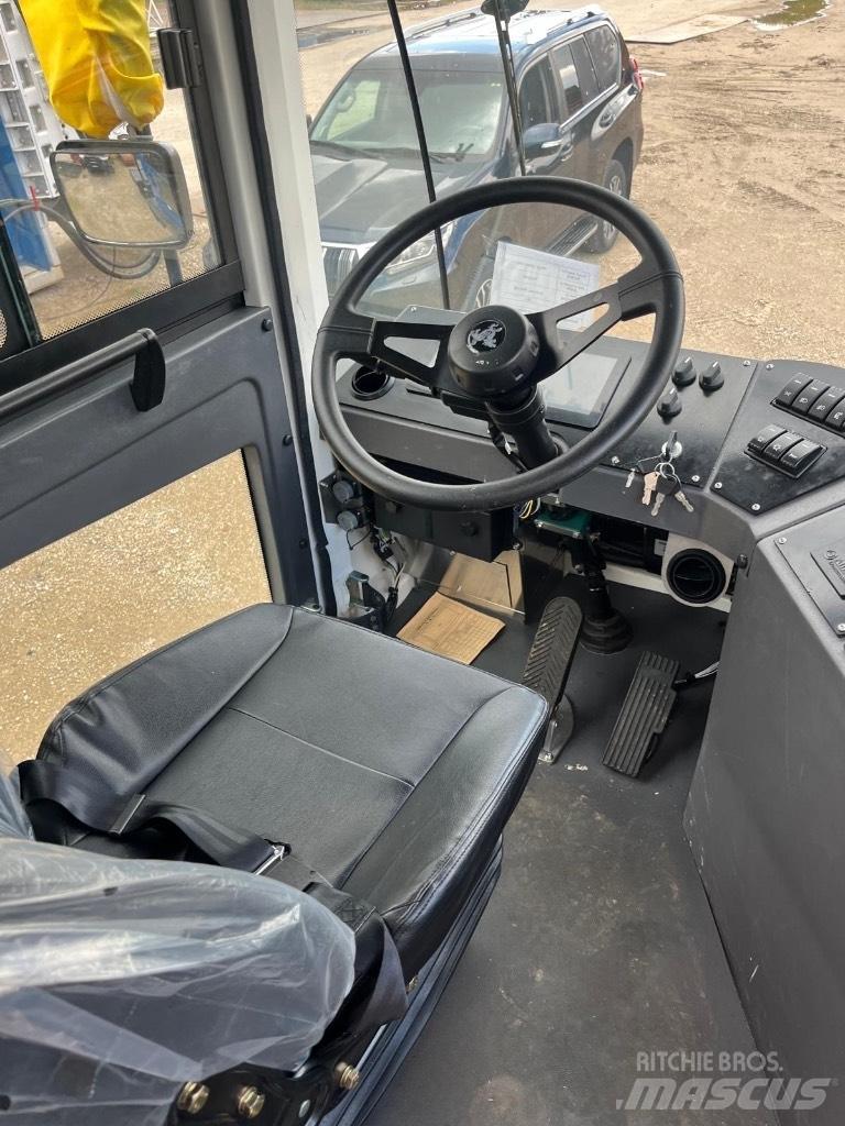XCMG XPT70K Terminal çekiciler