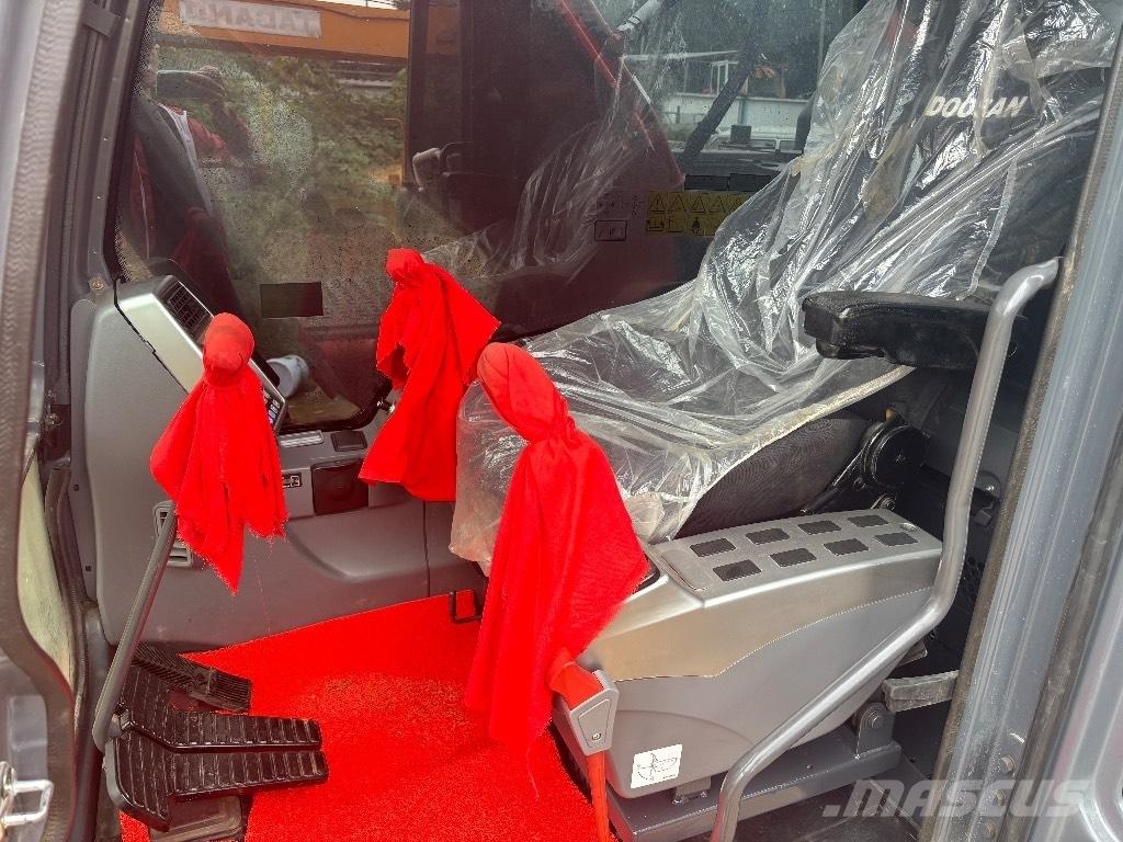 Doosan DX 225 LCA Paletli ekskavatörler