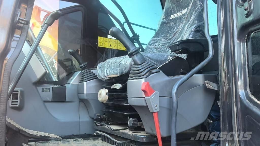 Doosan DX300 Paletli ekskavatörler