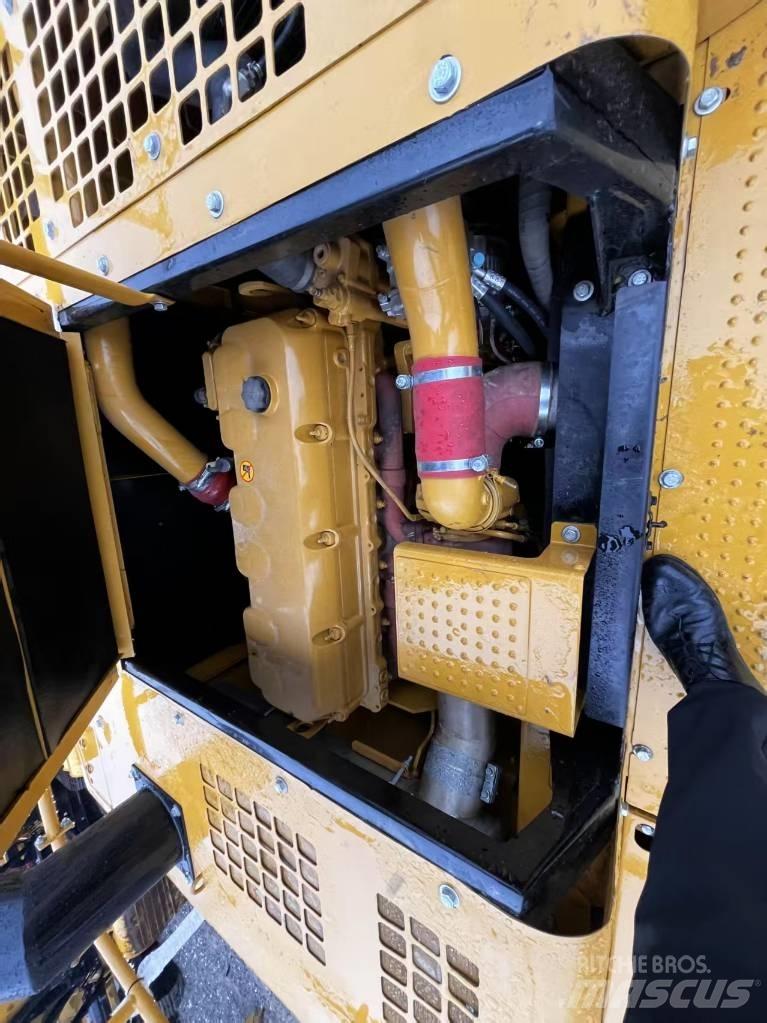 CAT 349 D2 Paletli ekskavatörler