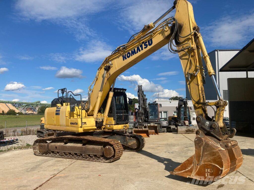 Komatsu PC210LC-11 Paletli ekskavatörler