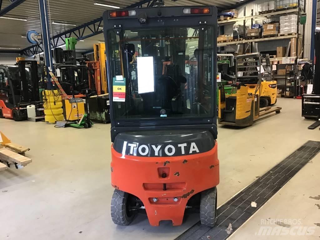 Toyota 8 FB MKT 30 Elektrikli forkliftler