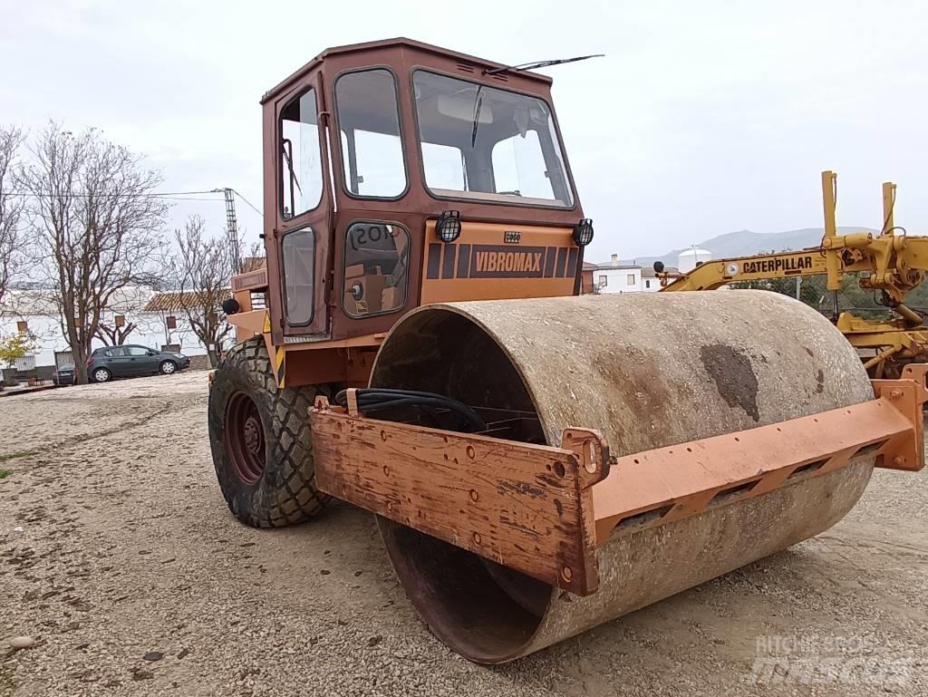 CASE W 1102 Zemin sıkıştırma makineleri