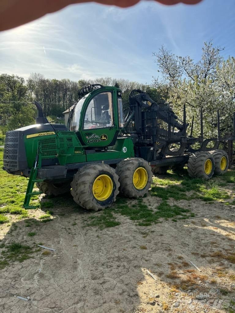 John Deere 1510G Tomruk yükleyici traktörler