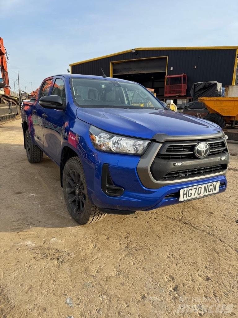 Toyota Hilux Active Pikaplar