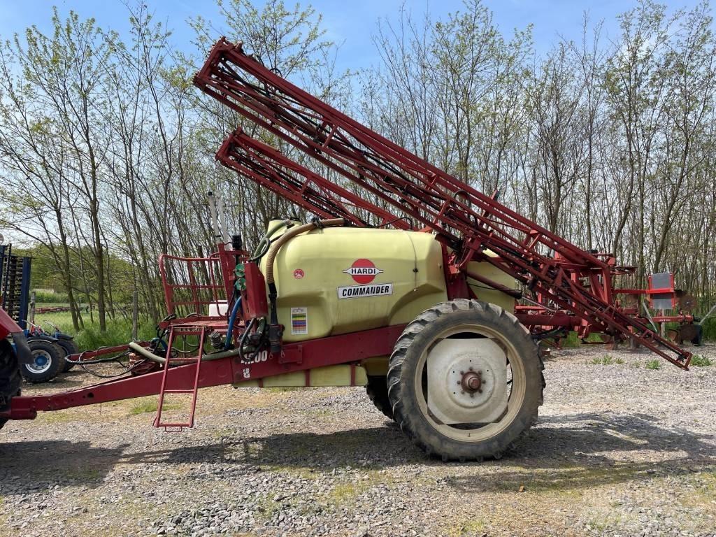 Hardi Commander 4200 Çekilir pülverizatörler