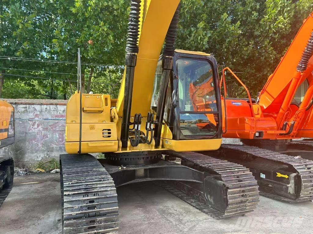 CAT 320 CL Paletli ekskavatörler