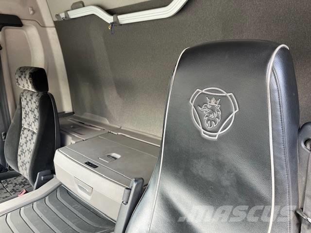Scania P 370 Kayar tenteli kamyonlar