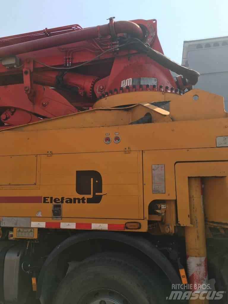 Putzmeister 46m Beton pompaları