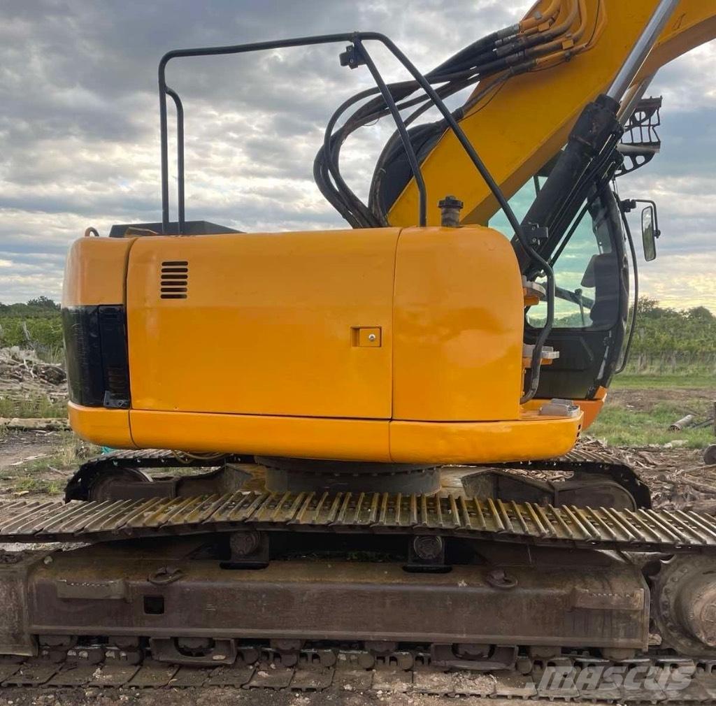 JCB JZ 235 LC Paletli ekskavatörler