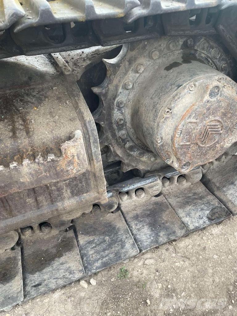 JCB JZ 235 LC Paletli ekskavatörler
