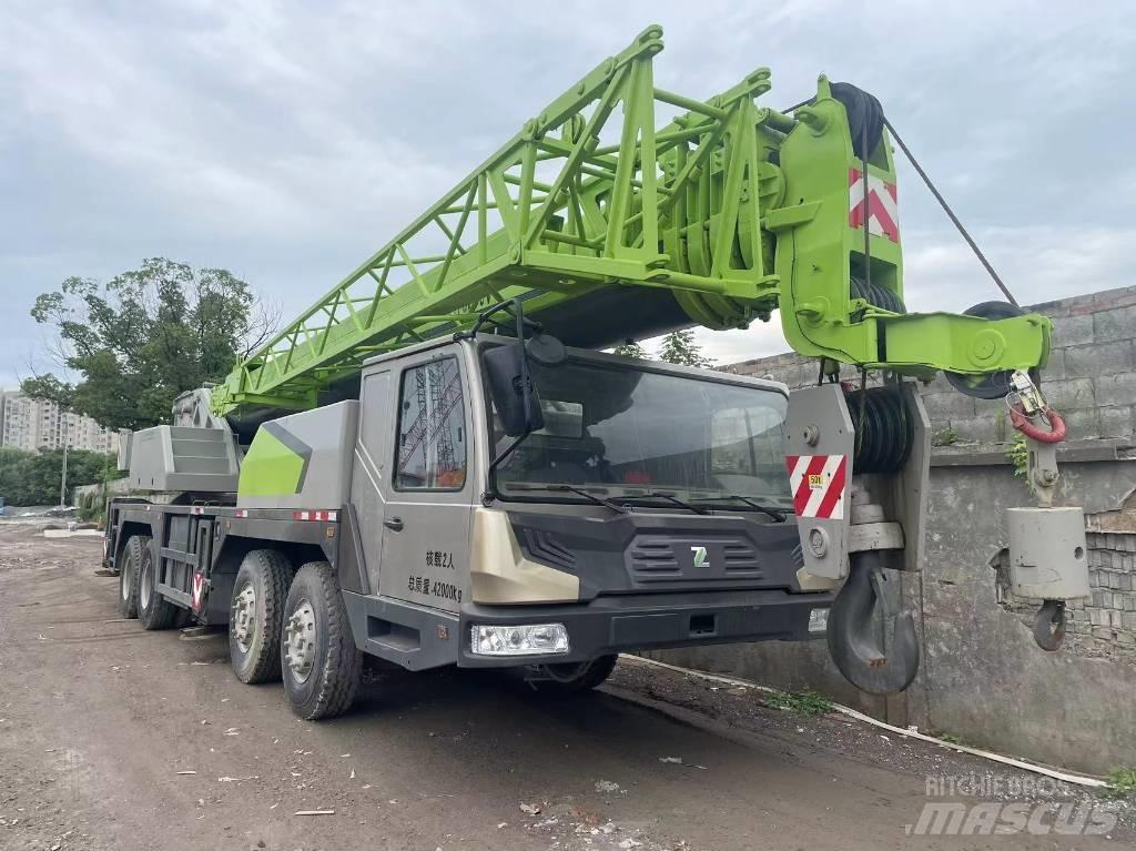 Zoomlion ZTC500 Yol-Arazi Tipi Vinçler (AT)