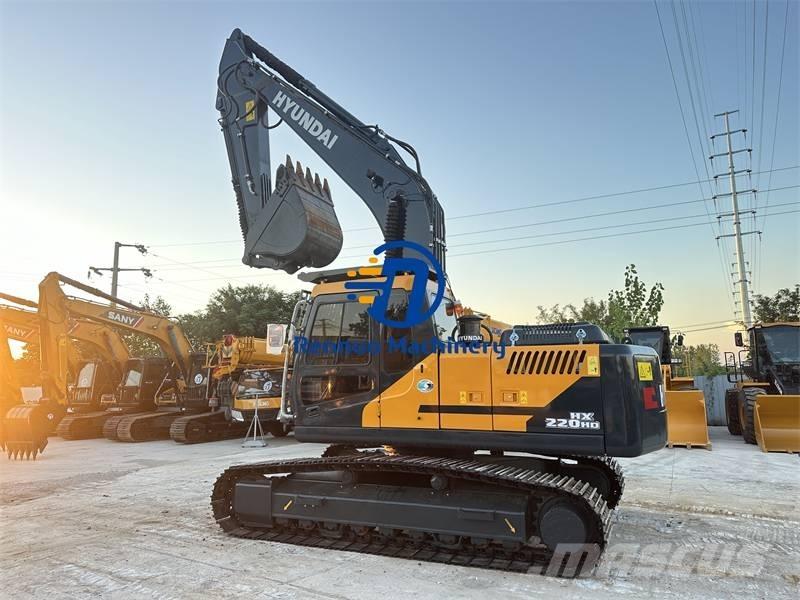 Hyundai HX220 HD Paletli ekskavatörler