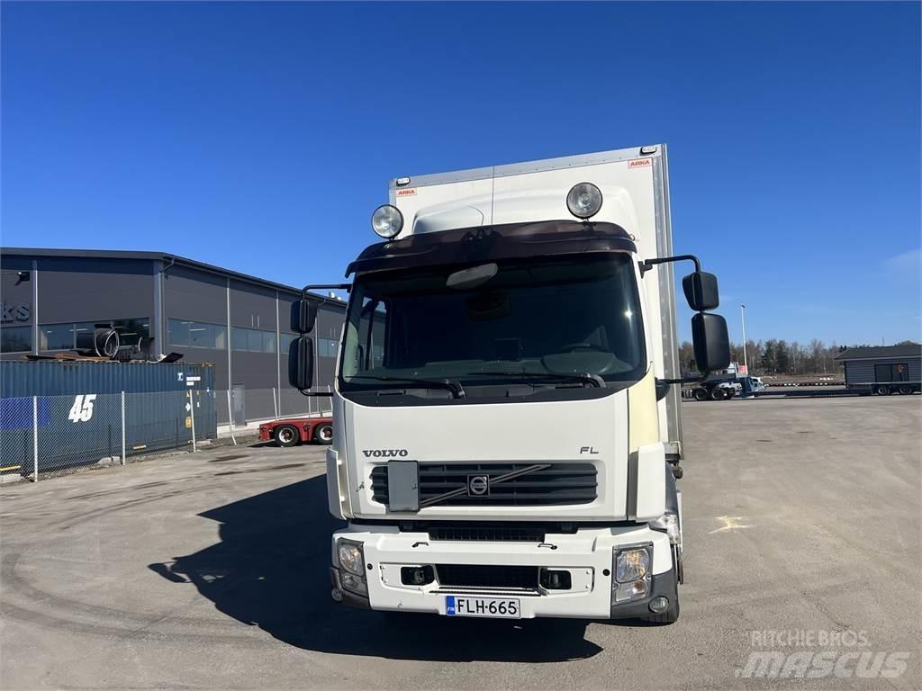 Volvo FL 240 4X2 Kapali kasa kamyonlar