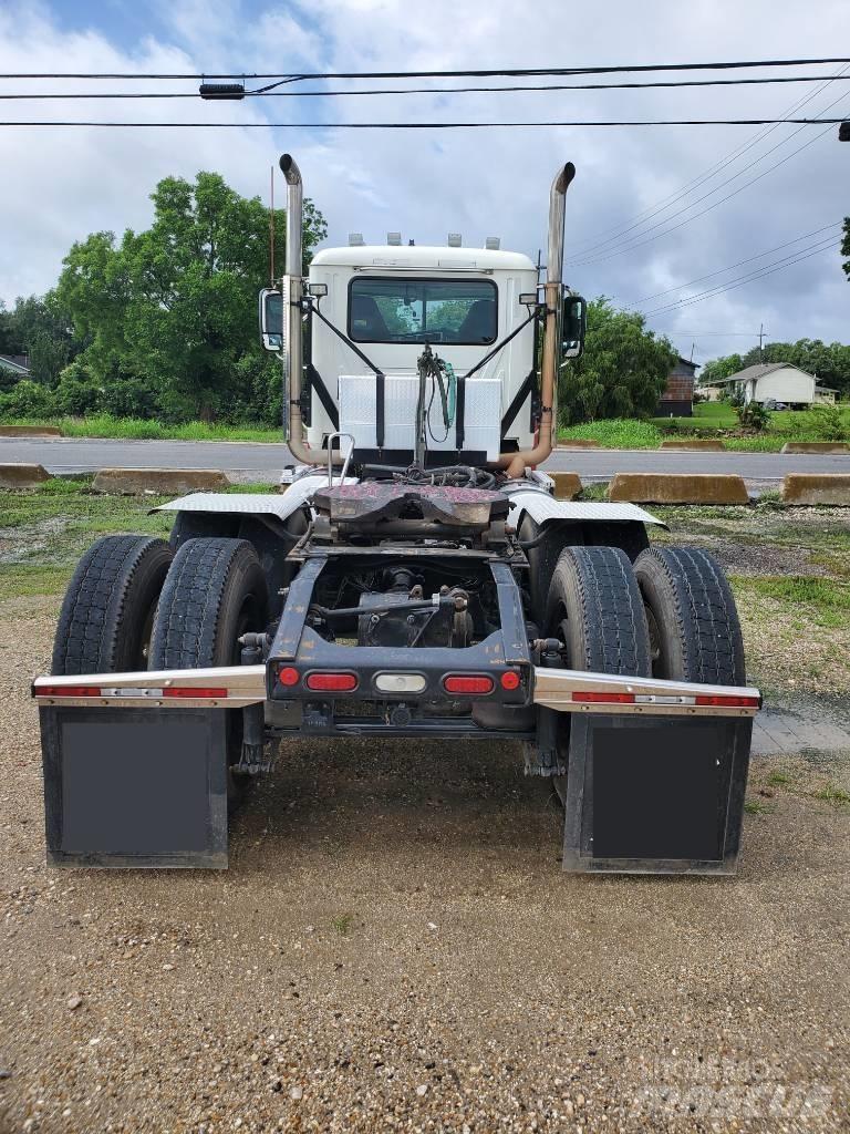 Mack P 164 T Çekiciler