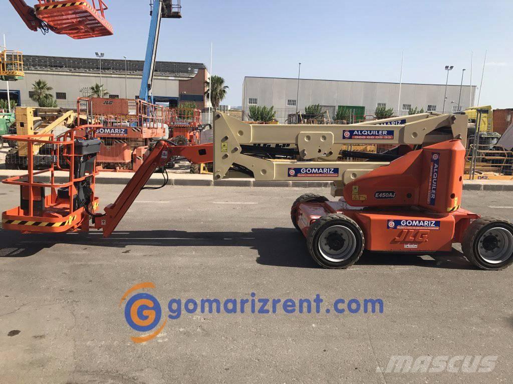 JLG E 450 AJ Körüklü personel platformları