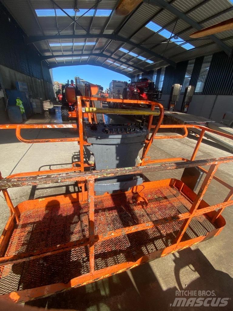 JLG 860 Teleskopik personel platformları