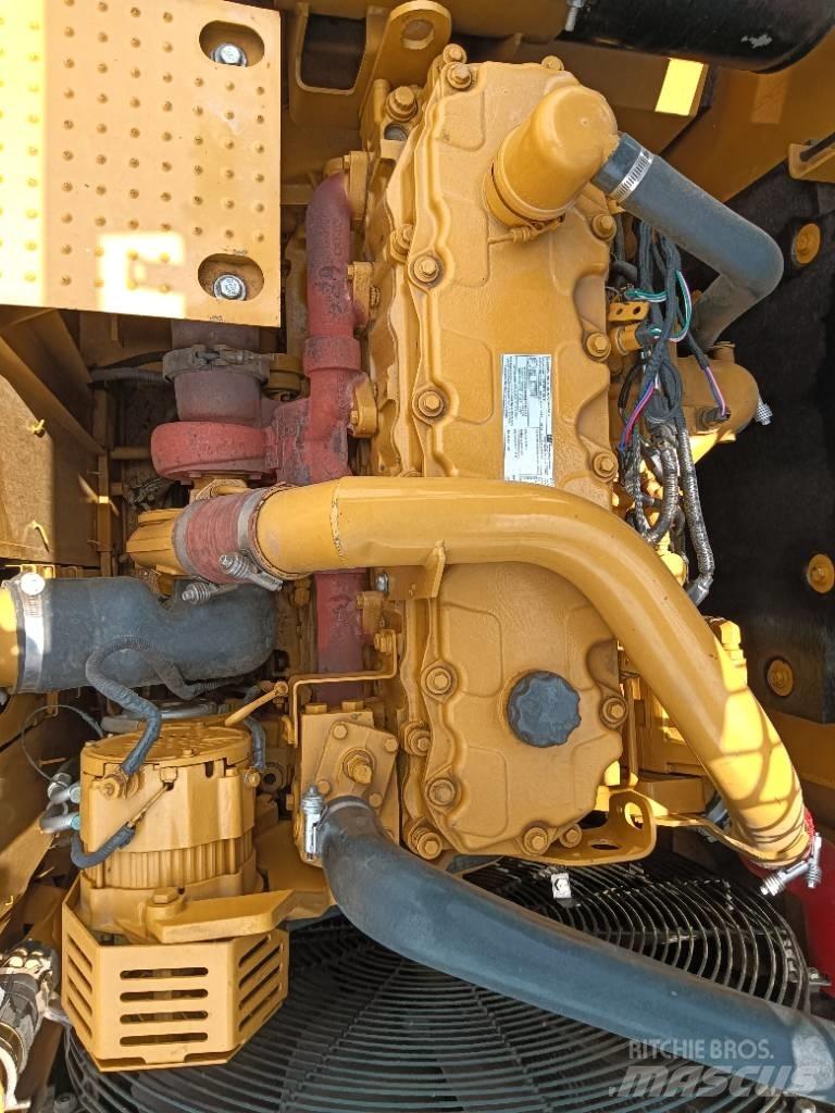 CAT 324D2 Midi ekskavatörler 7 - 12 t