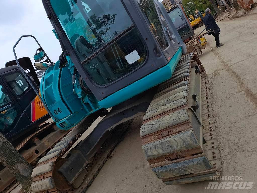 Kobelco SK 125 SR Paletli ekskavatörler