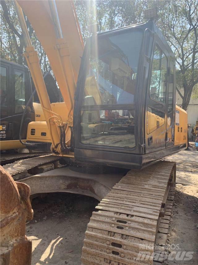 Hyundai R215-7 Paletli ekskavatörler