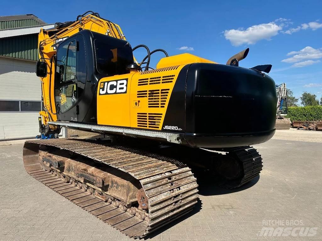 JCB JS220LC Paletli ekskavatörler
