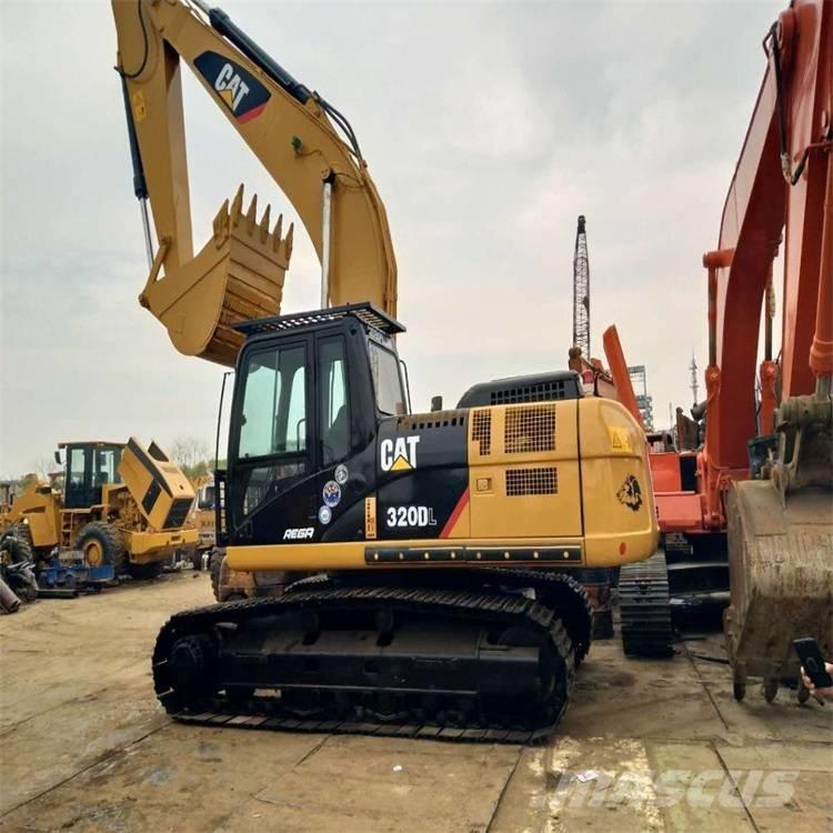 CAT 325 D L Paletli ekskavatörler