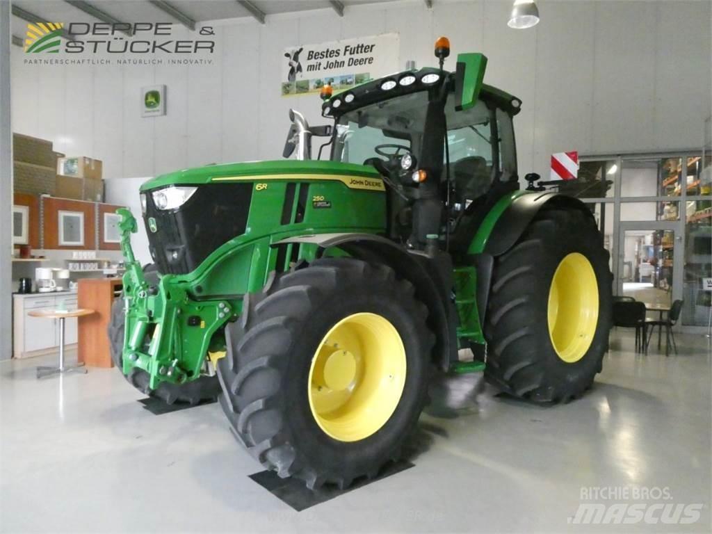 John Deere 6R 250 Traktörler