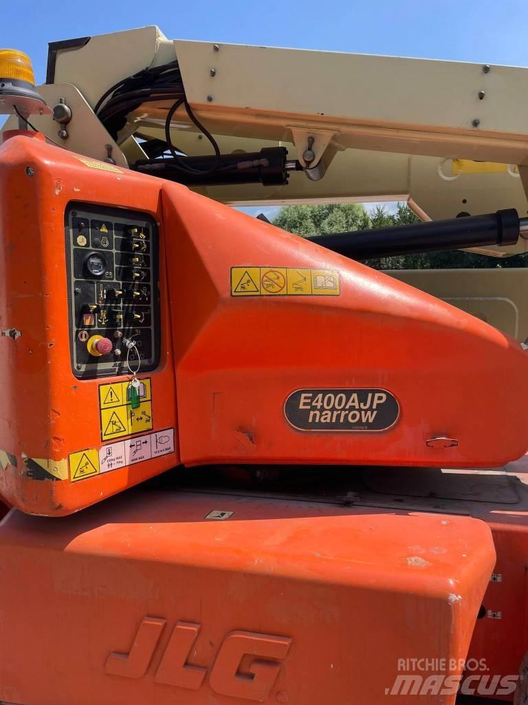JLG E 400 AJP Körüklü personel platformları