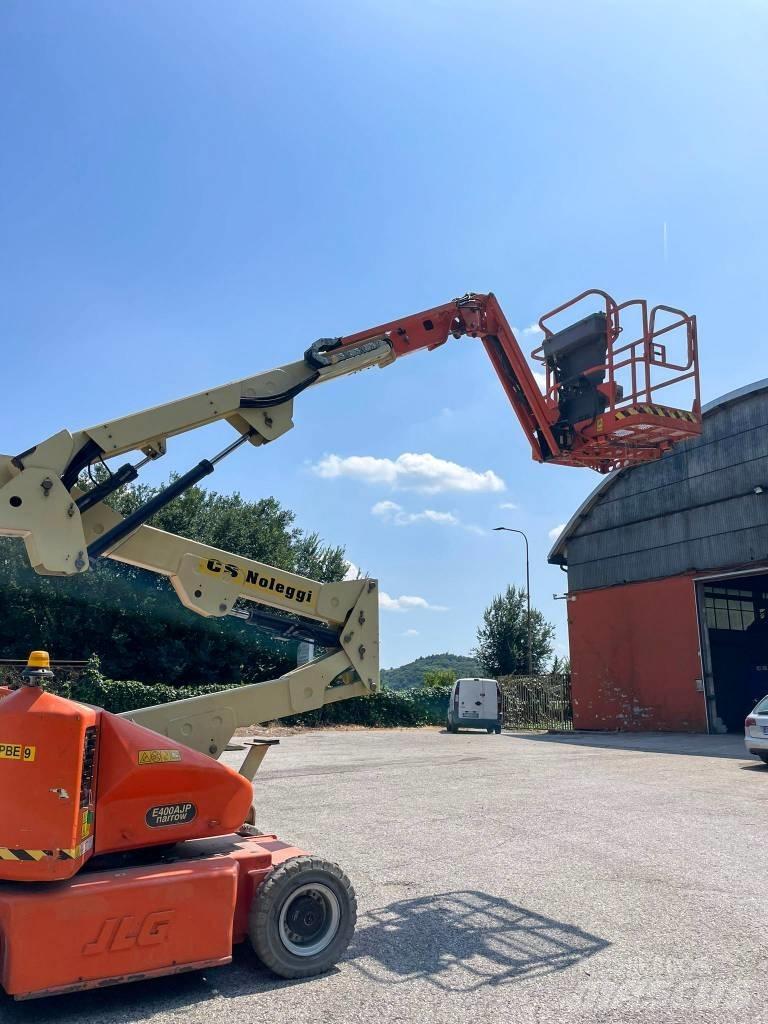 JLG E 400 AJP Körüklü personel platformları