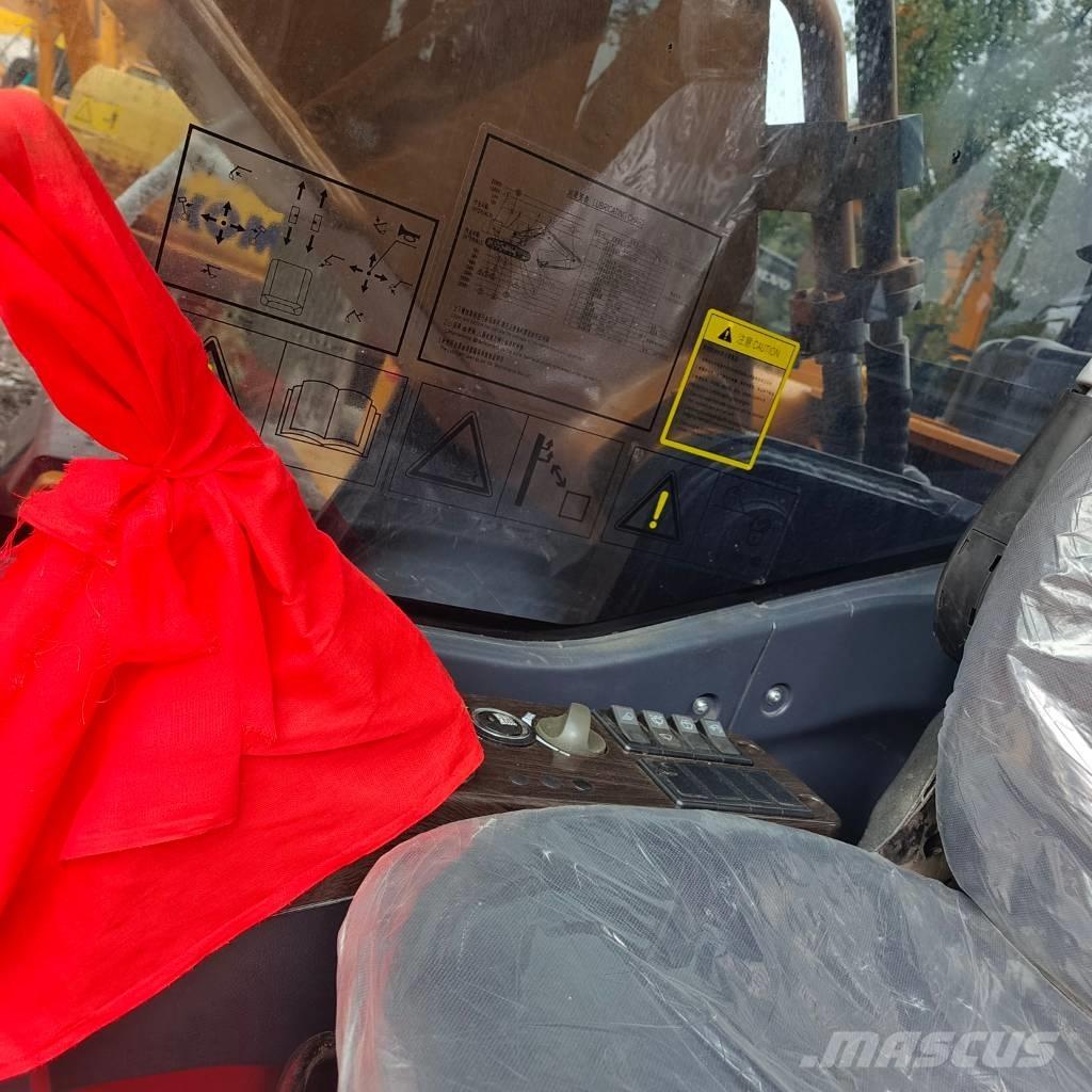 Sany SY 215 C Paletli ekskavatörler