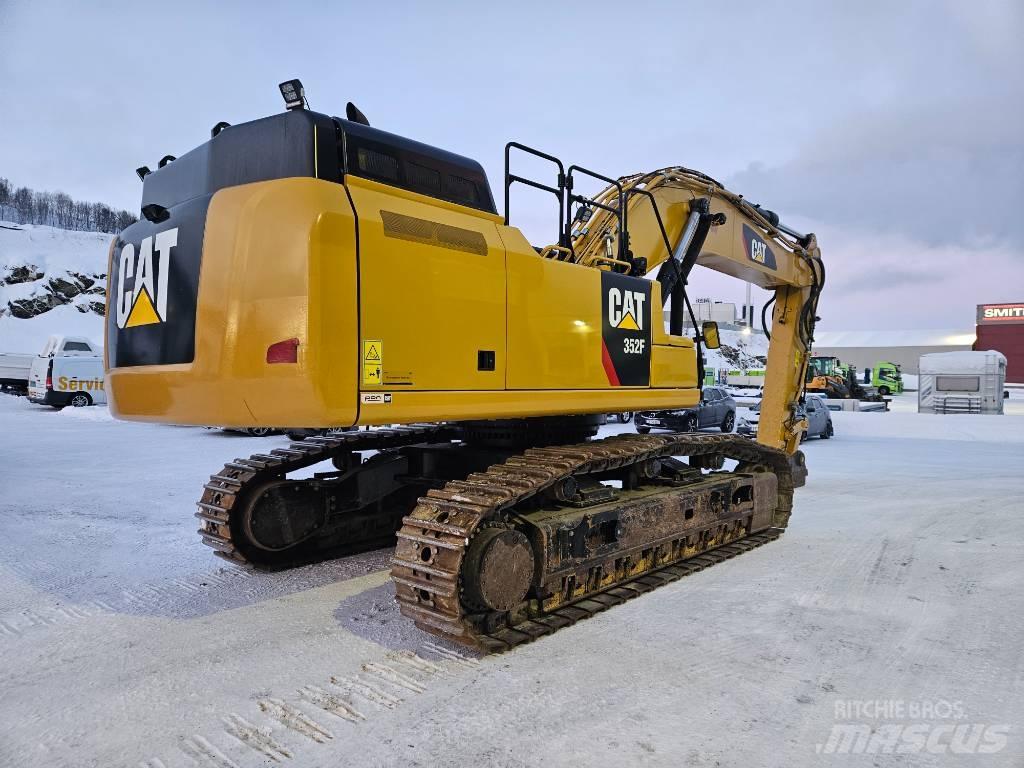 CAT 352 Paletli ekskavatörler