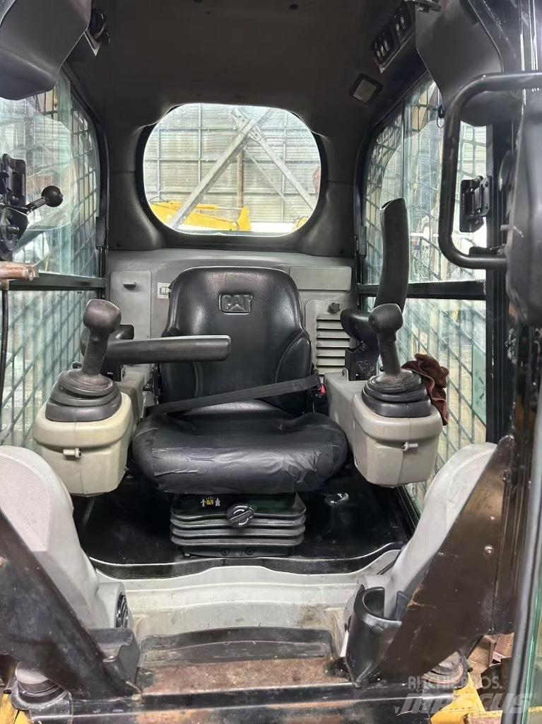 CAT 246 C Skid steer loderler