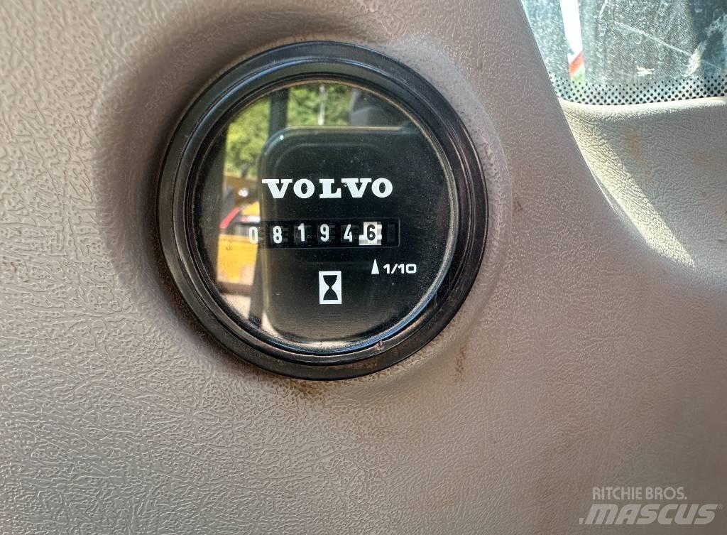 Volvo EC 140 EL Paletli ekskavatörler