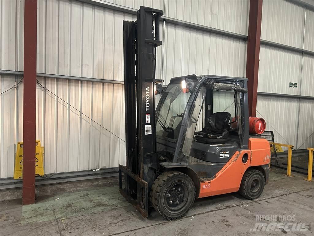 Toyota 02-8FGJF35 LPG'li forkliftler