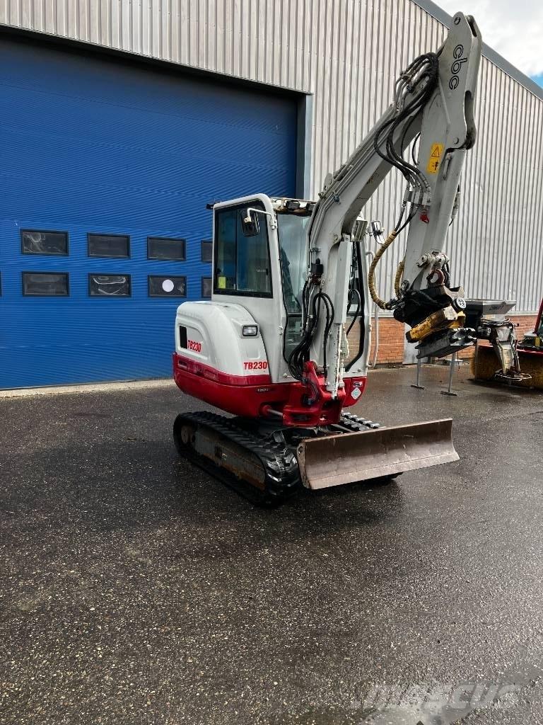 Takeuchi TB 230 Mini ekskavatörler, 7 tona dek