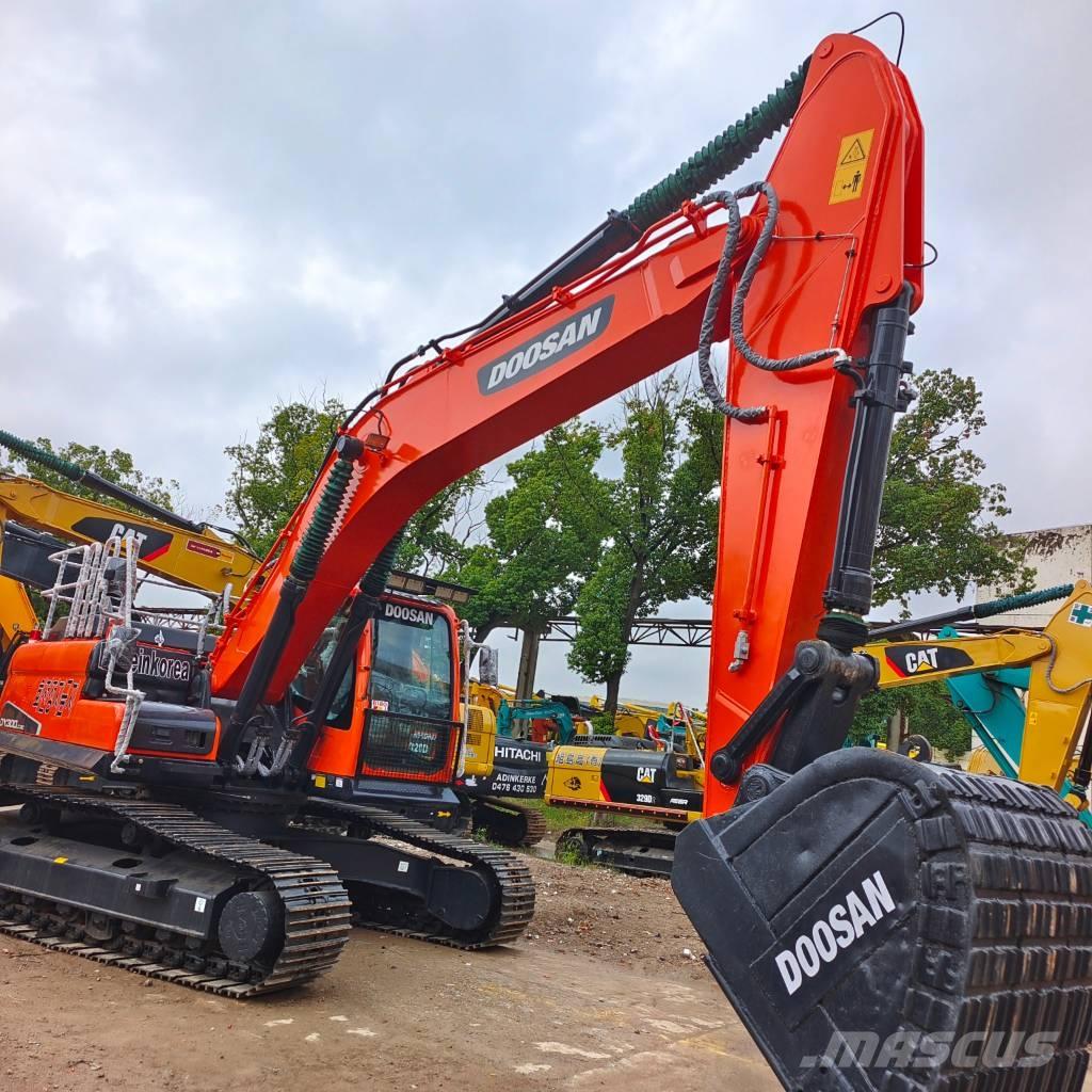 Doosan DX 300 LC-9C Paletli ekskavatörler