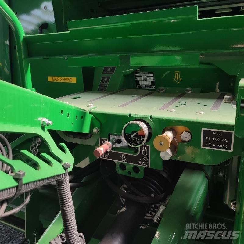 John Deere F441M Rulo balya makinalari