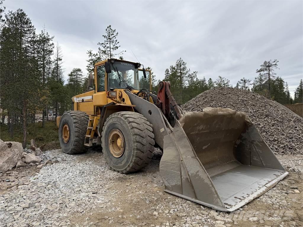 Volvo L220D Tekerlekli yükleyiciler