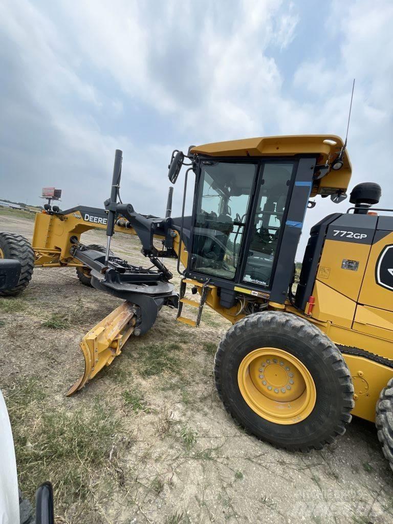 John Deere 772 GP Greyderler