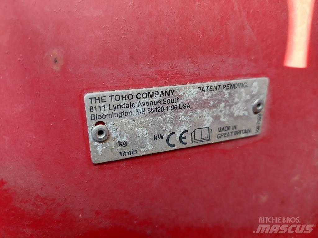 Toro Procore 880 Havalandırma makineleri ve tırmıklar