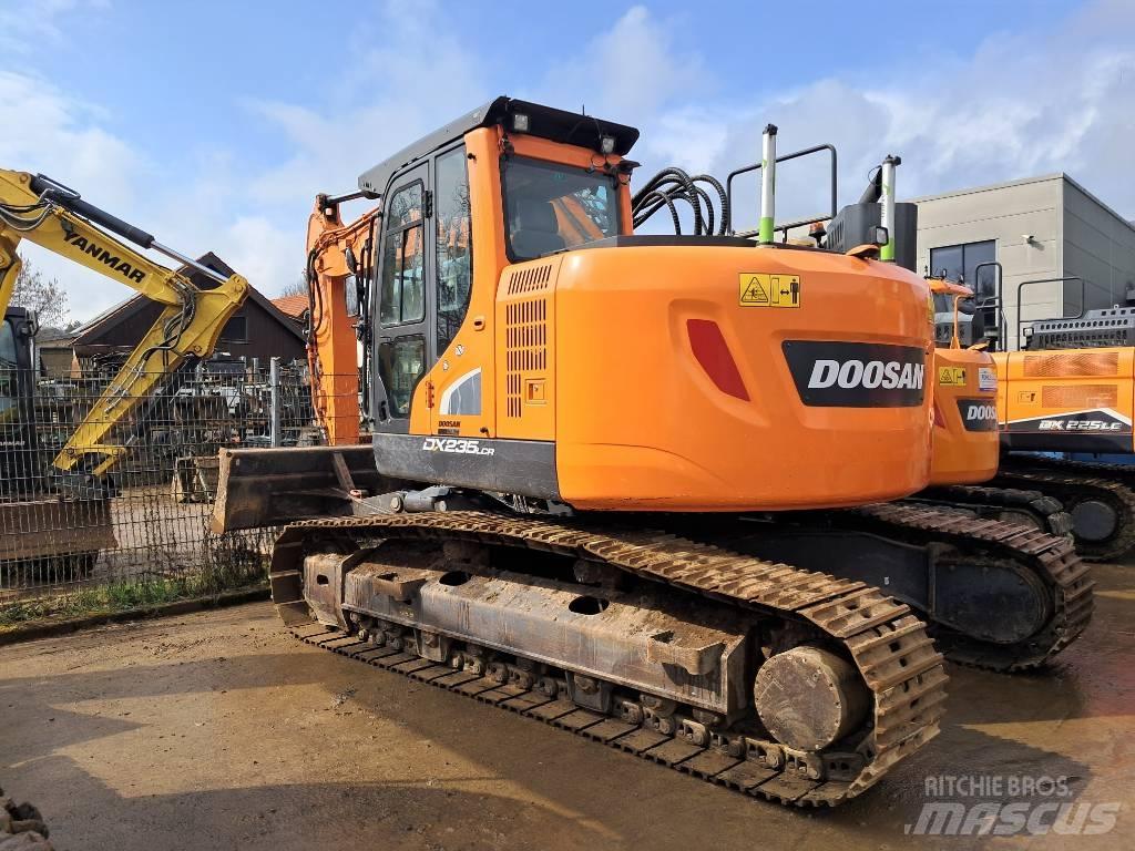 Doosan DX 235 LCR-5 Paletli ekskavatörler