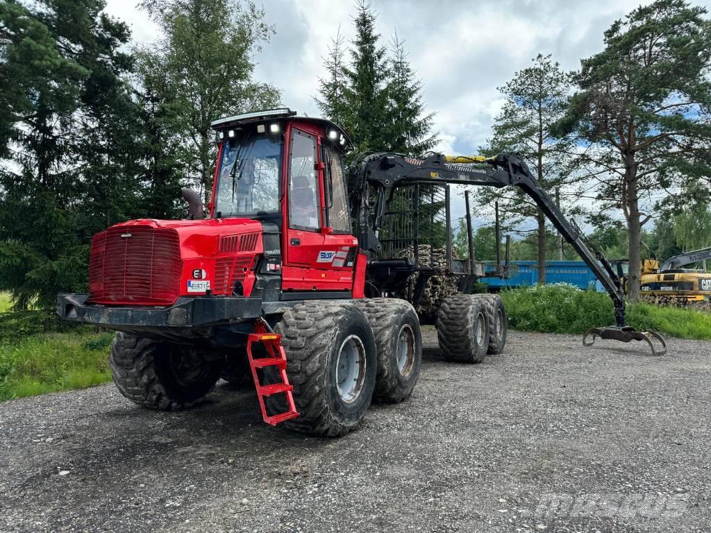 Komatsu 895 Tomruk yükleyici traktörler