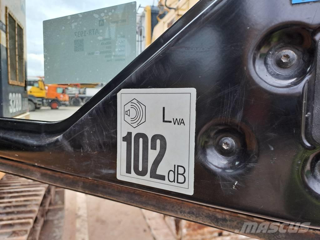 CAT 328 D LCR Paletli ekskavatörler