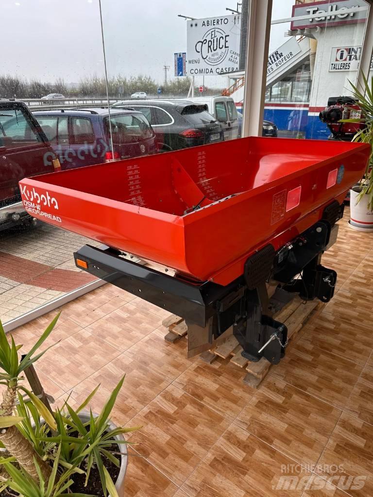 Kubota DSM-W 1300 Mineral gübre dagiticilar