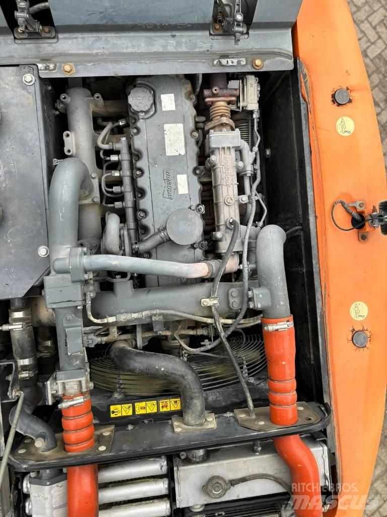Doosan DX 170 W-5 Lastik tekerli ekskavatörler