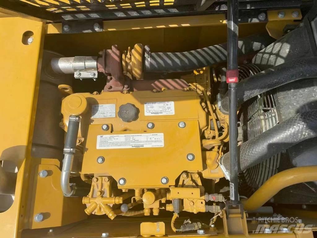 CAT 312D Paletli ekskavatörler