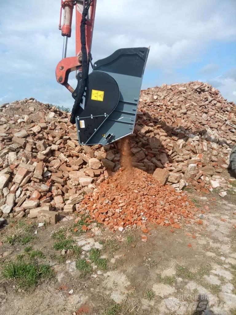 CM CBF-L 120 Kırıcı kepçeler