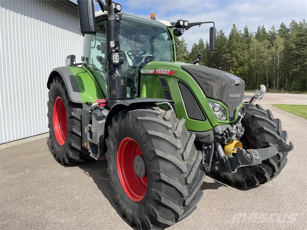 Fendt 724 Profi Plus Traktörler