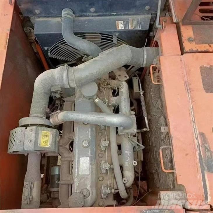 Doosan DX 225 LC-9C Paletli ekskavatörler